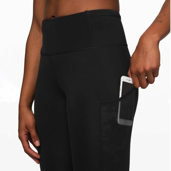 Lululemon Fast and Free Crop 23” Mesh Legging Black Incognito Camo Embossed 2 - Picture 3 of 16
